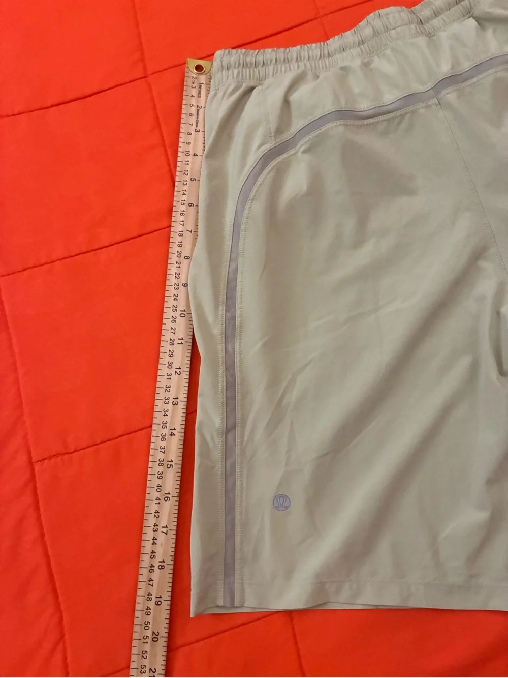 Lululemon Shorts Mens Medium Green Stretch Perform Athleisure Yoga Casual